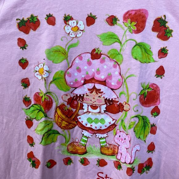Strawberry Shortcake Berry Frame Graphic T-Shirt XL - Picture 2 of 4